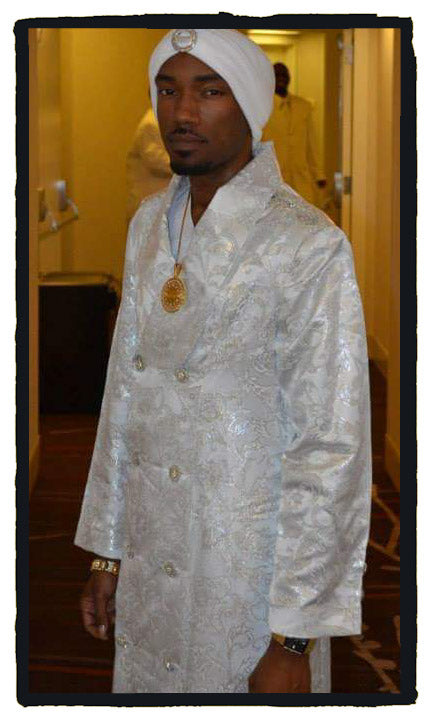 Kingly Royal Attire -White Jacquard Robe Set